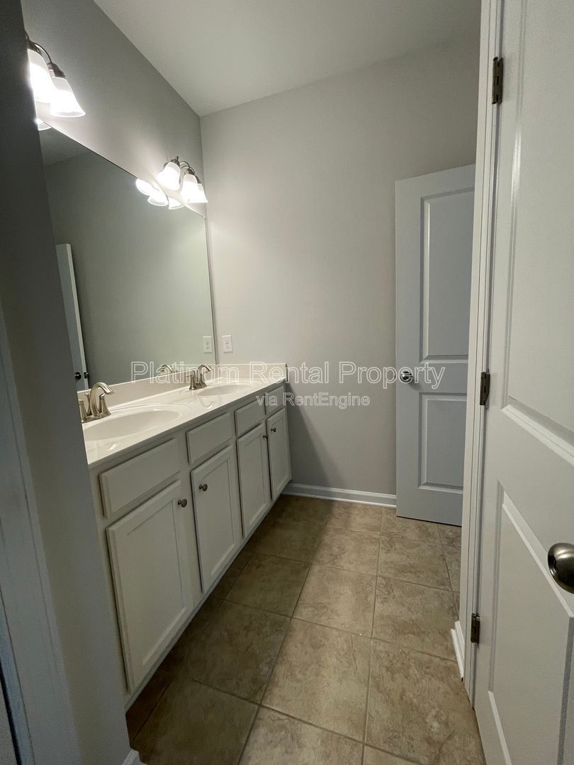Gallery Image 69