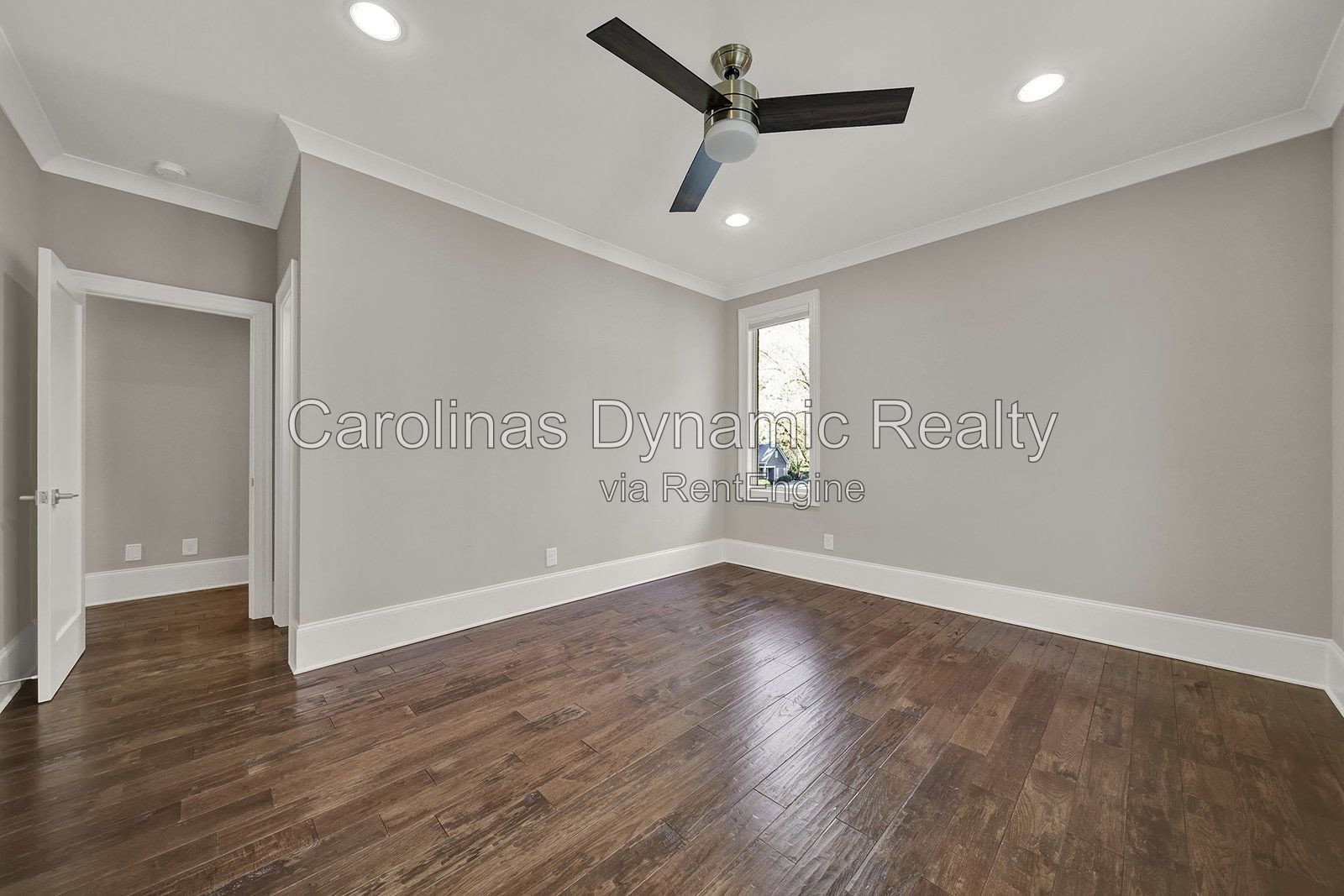 Gallery Image 36