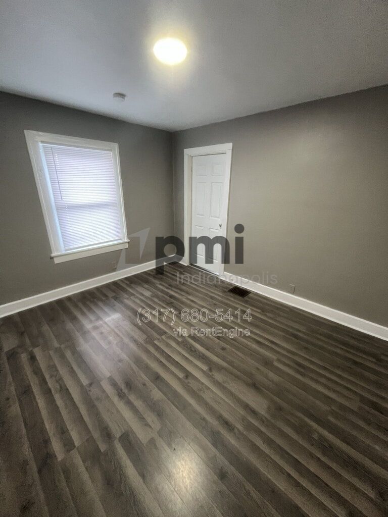 Gallery Image 18