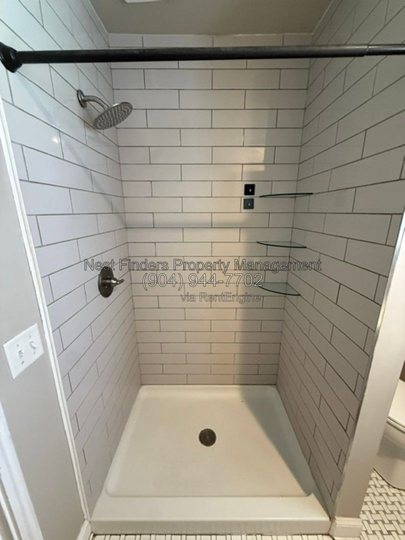 Gallery Image 19