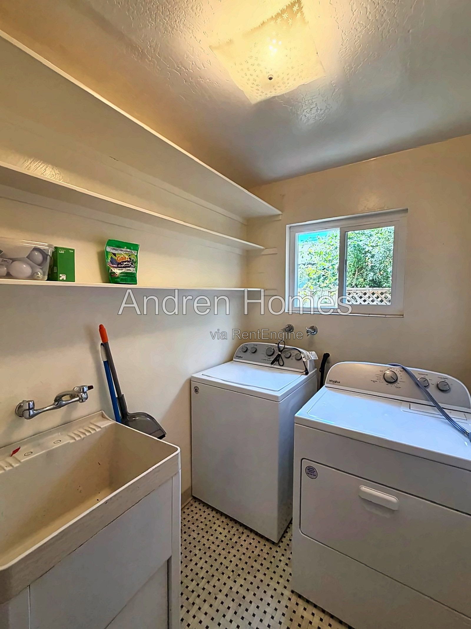 Gallery Image 14