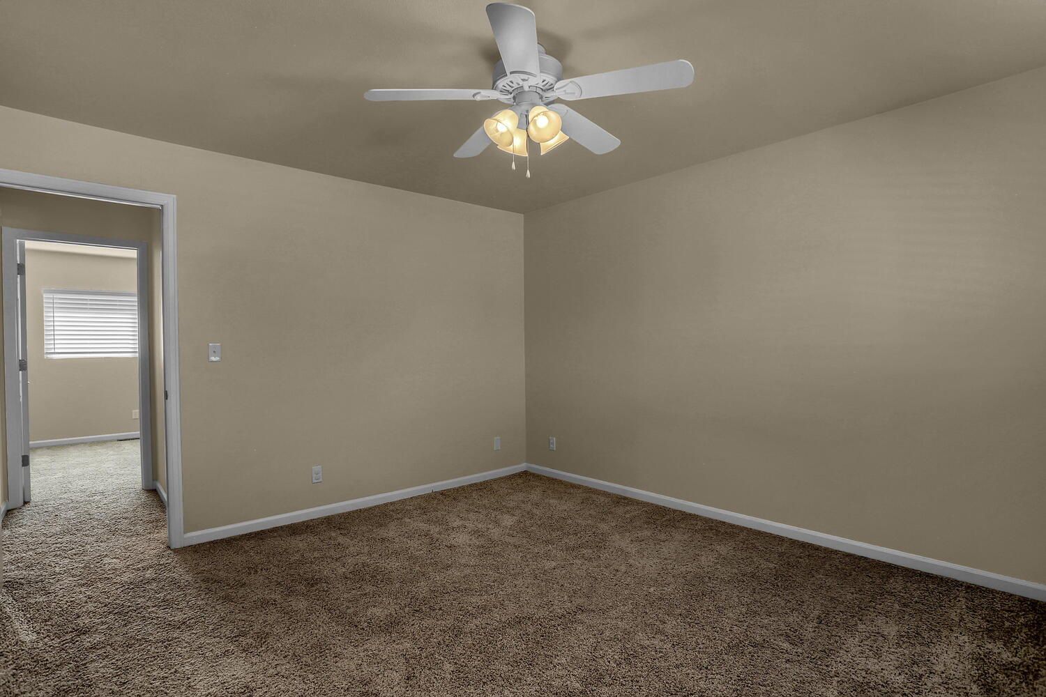 Gallery Image 17