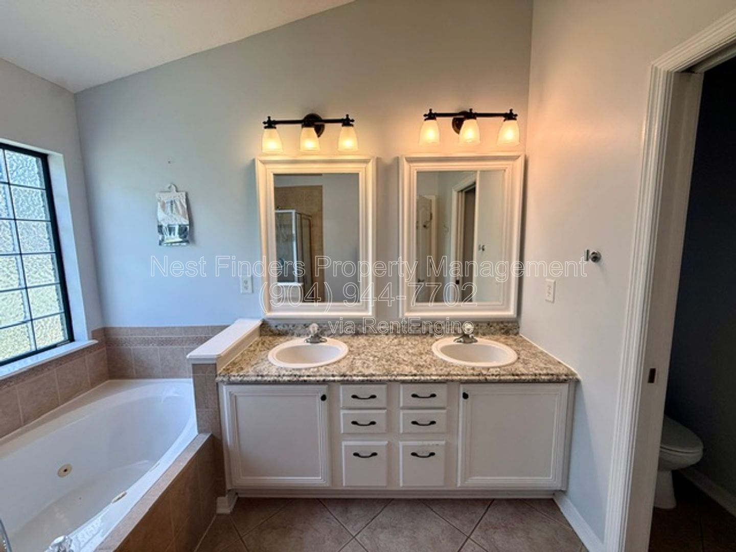 Gallery Image 19