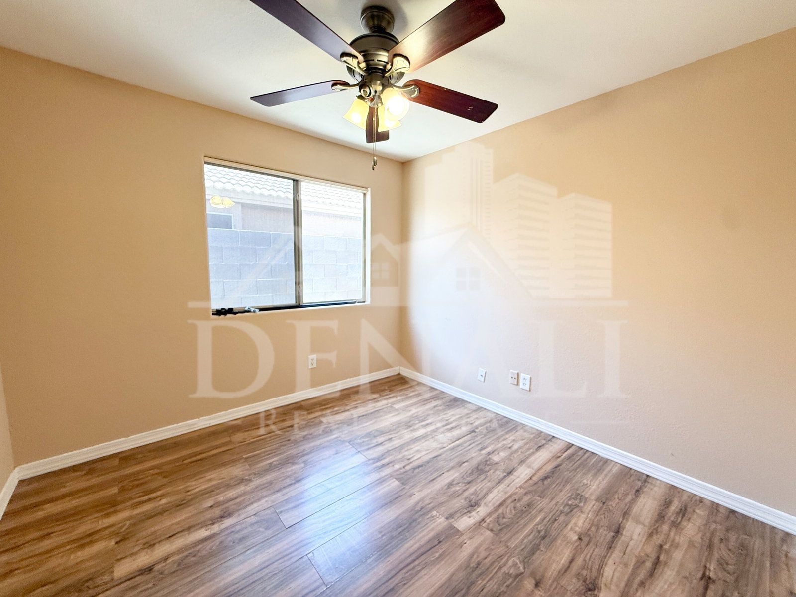 Gallery Image 16