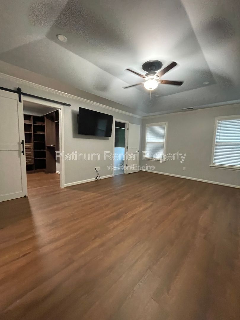 Gallery Image 31