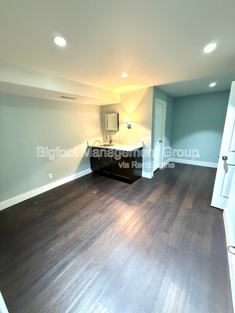 Gallery Image 20