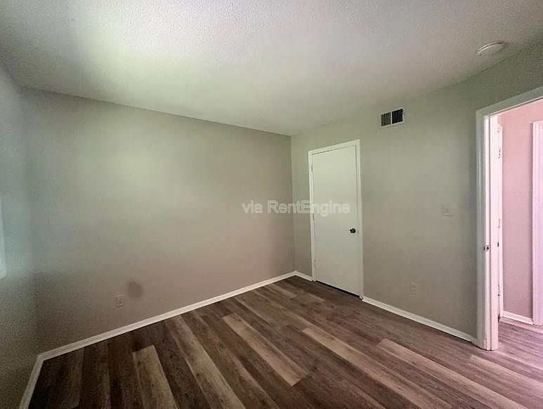 Gallery Image 19