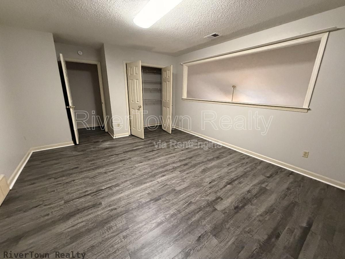 Gallery Image 18