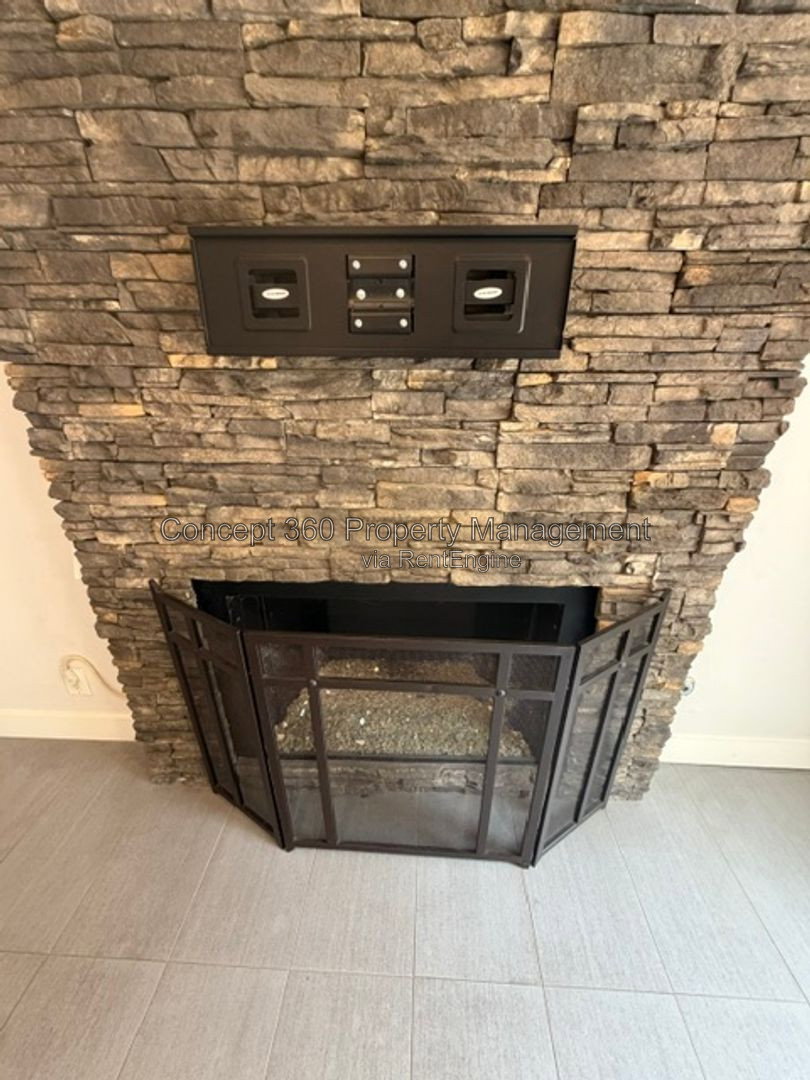Gallery Image 14
