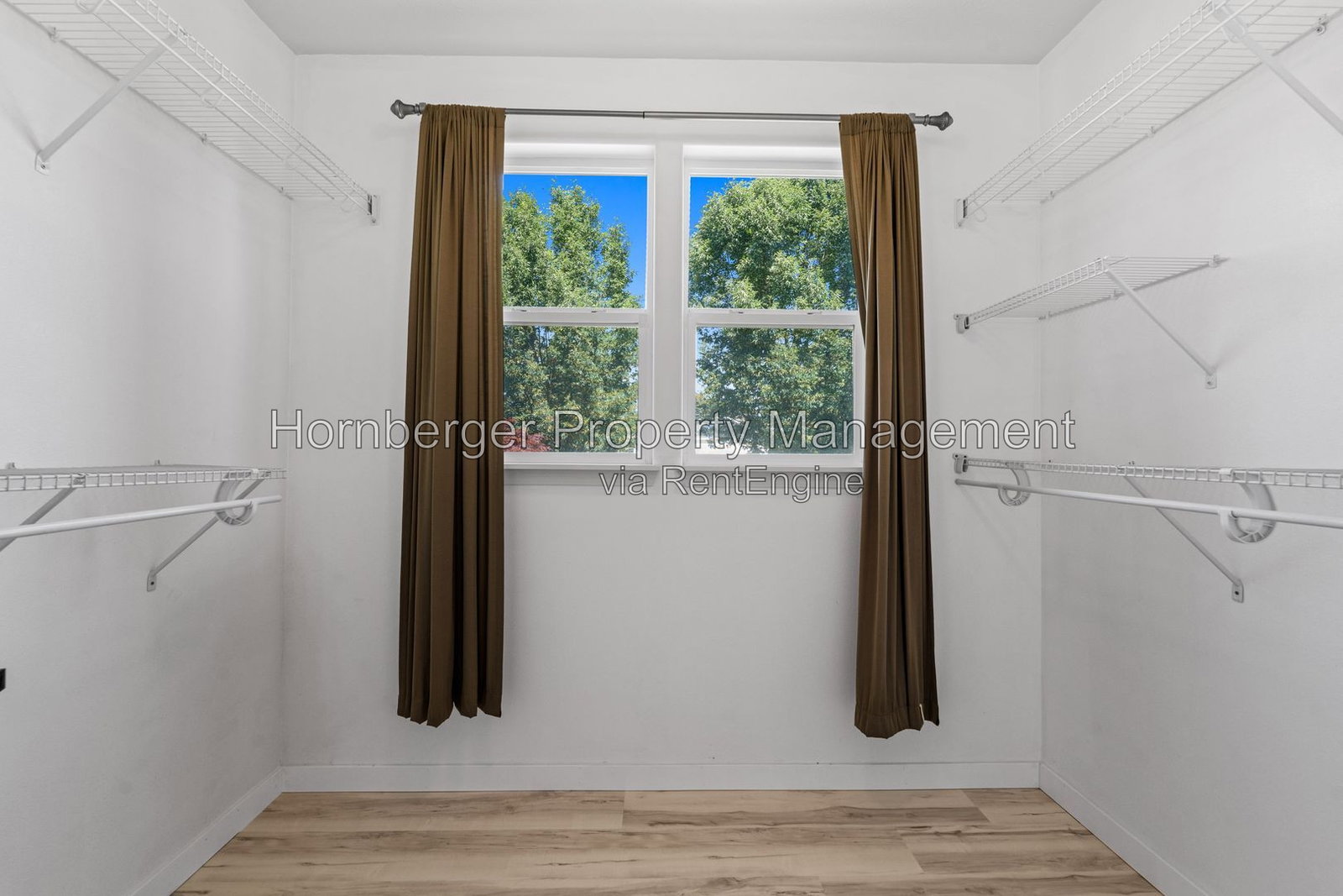 Gallery Image 16