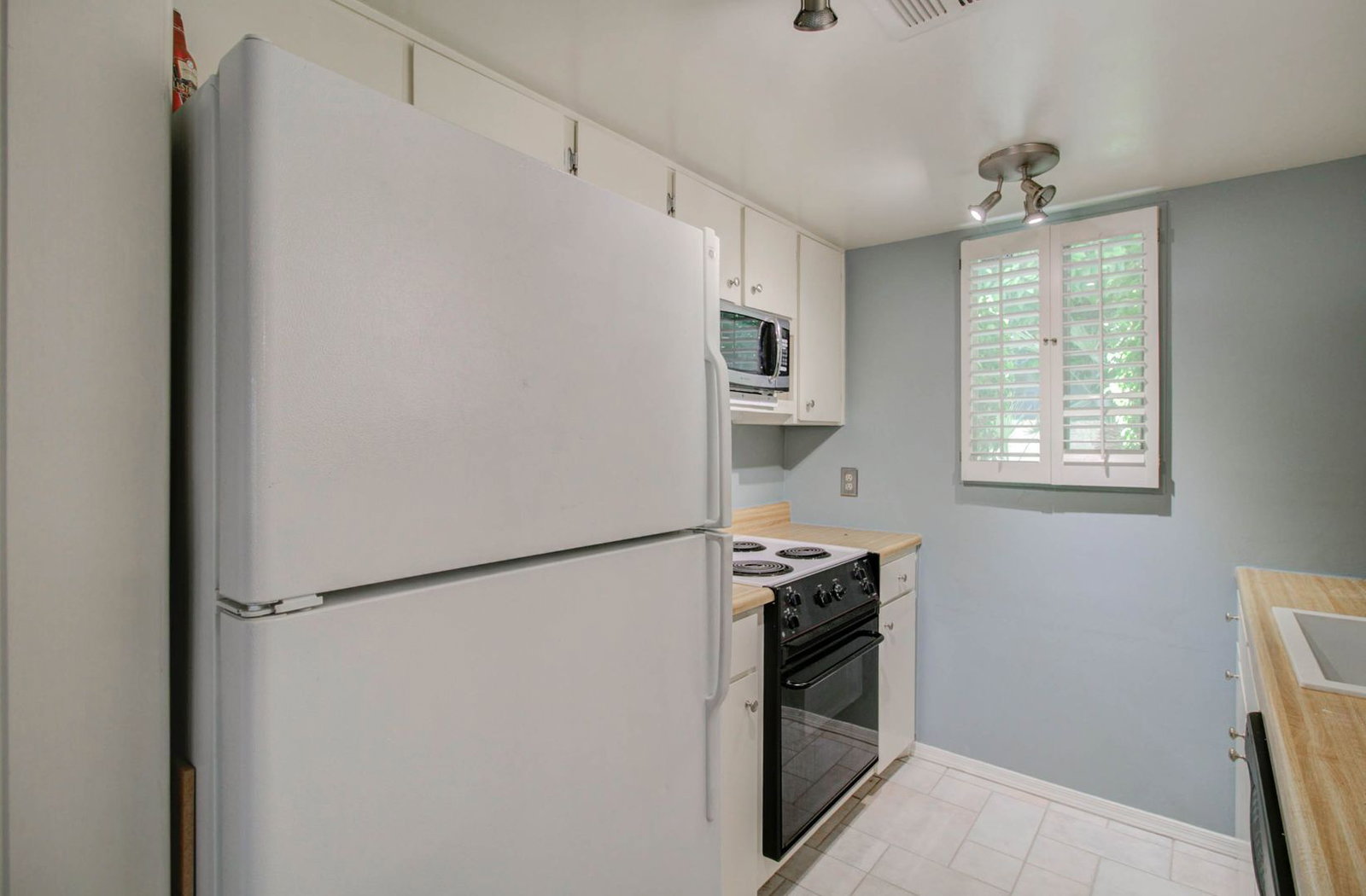 Gallery Image 16