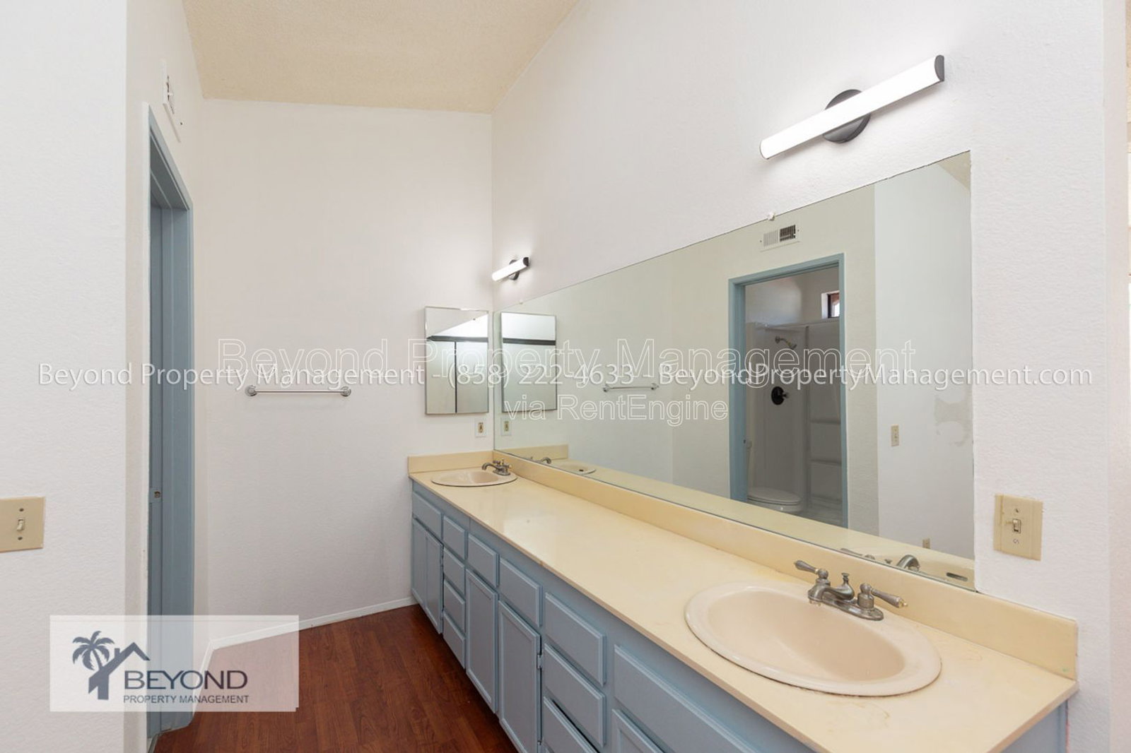 Gallery Image 16