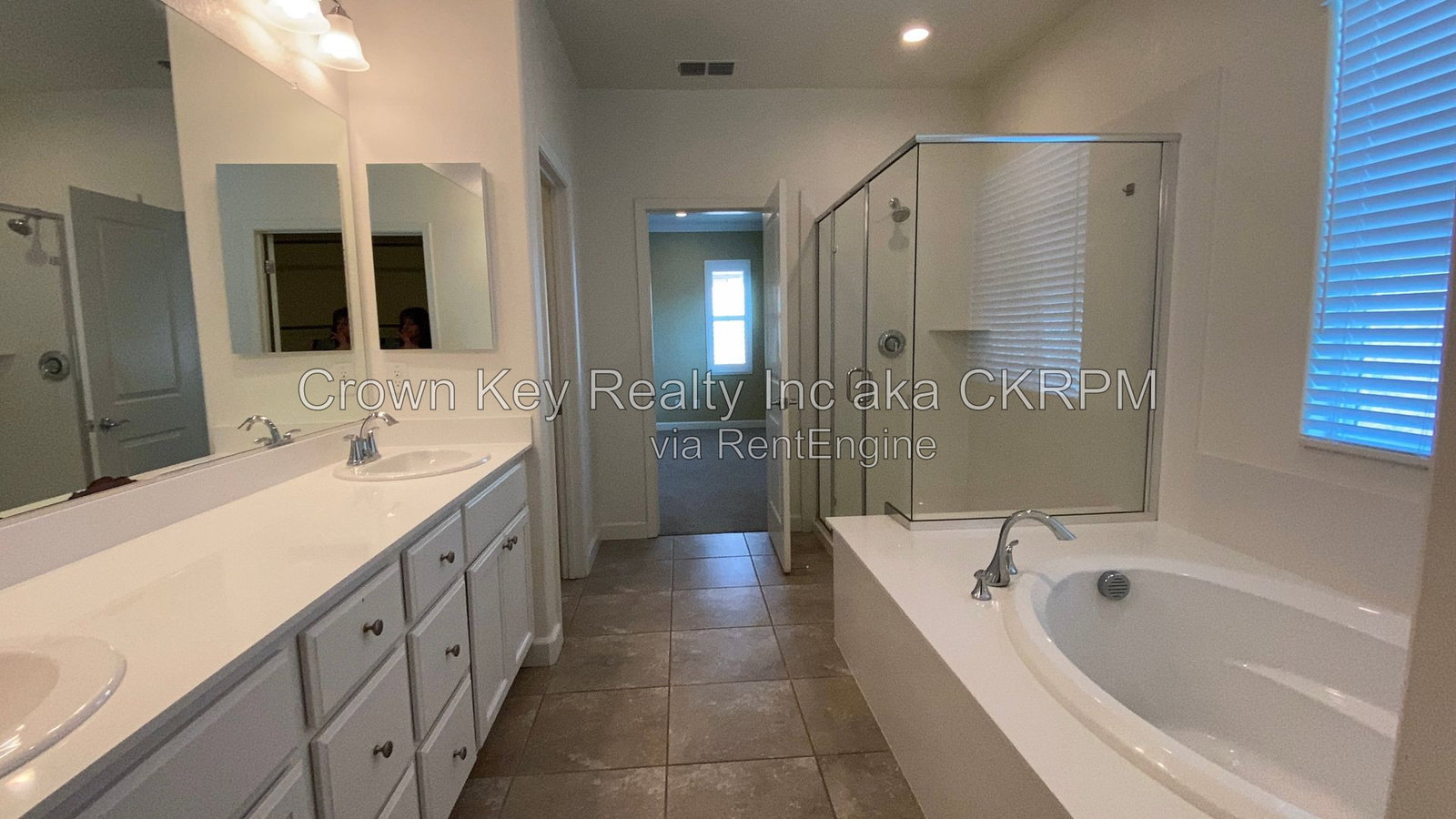 Gallery Image 31