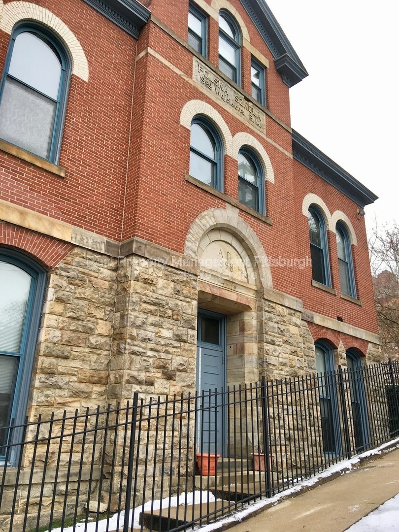 Gallery Image 13