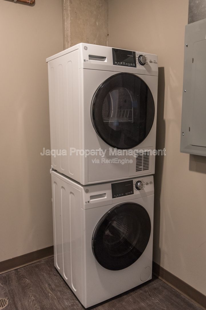 Gallery Image 11