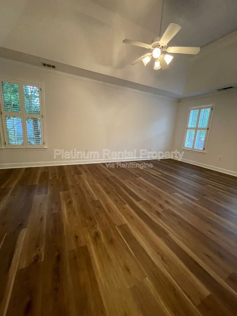 Gallery Image 43