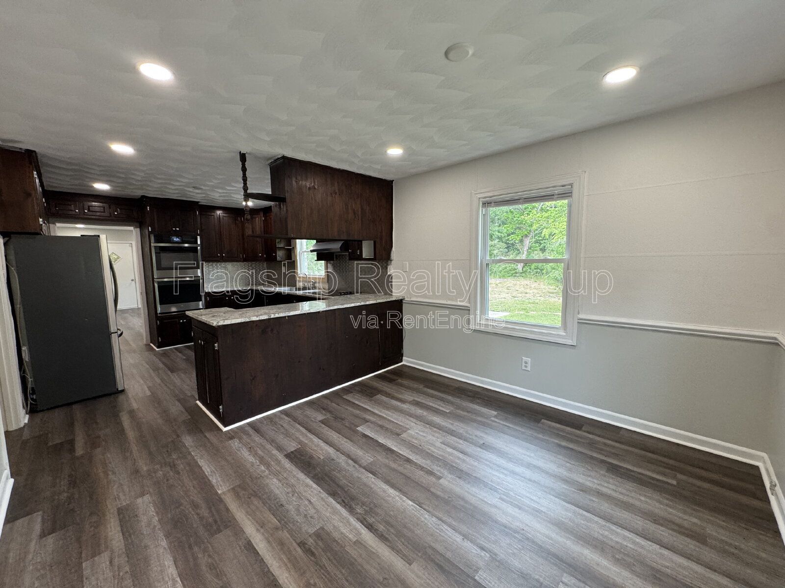 Gallery Image 18