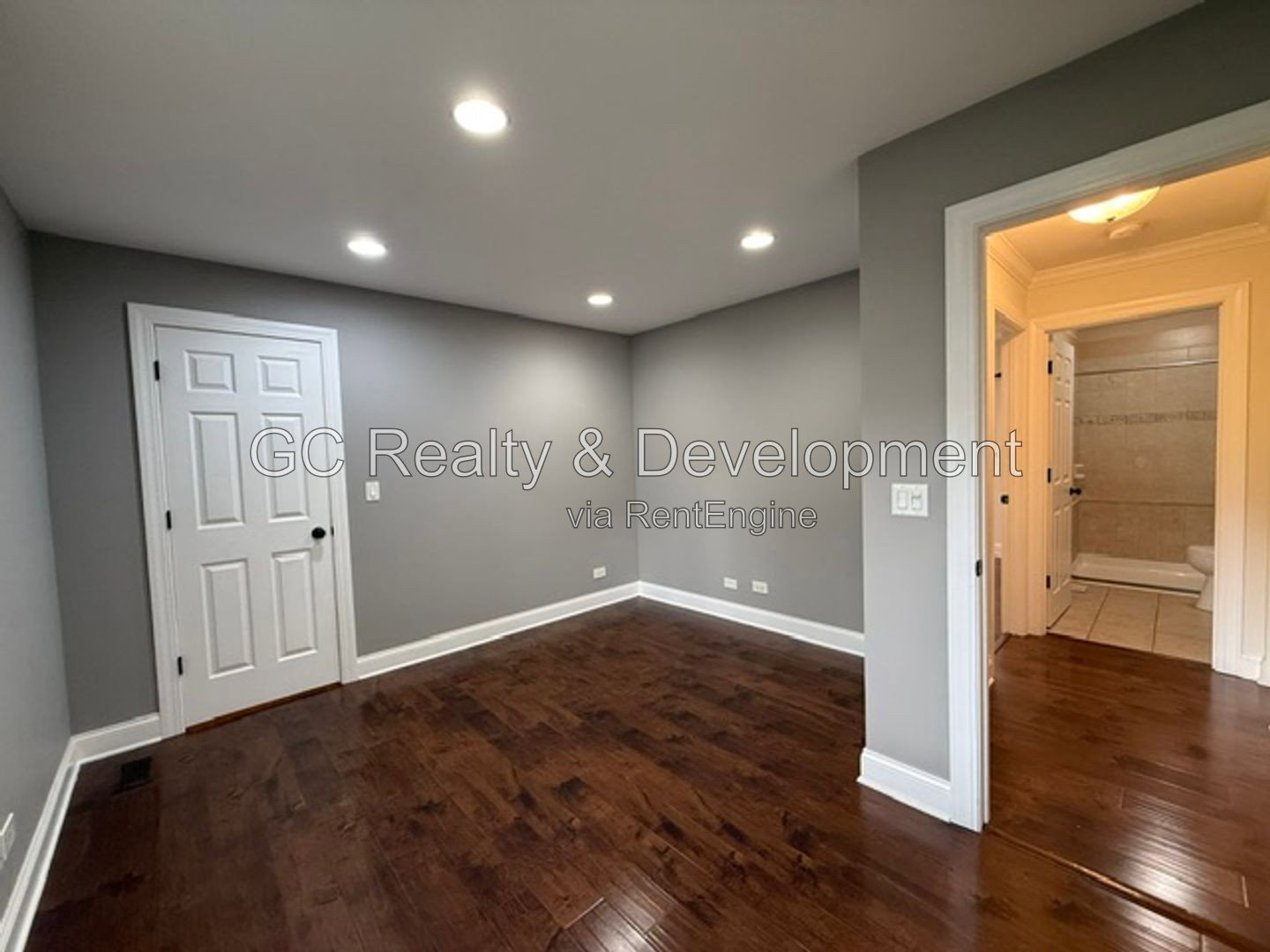 Gallery Image 16