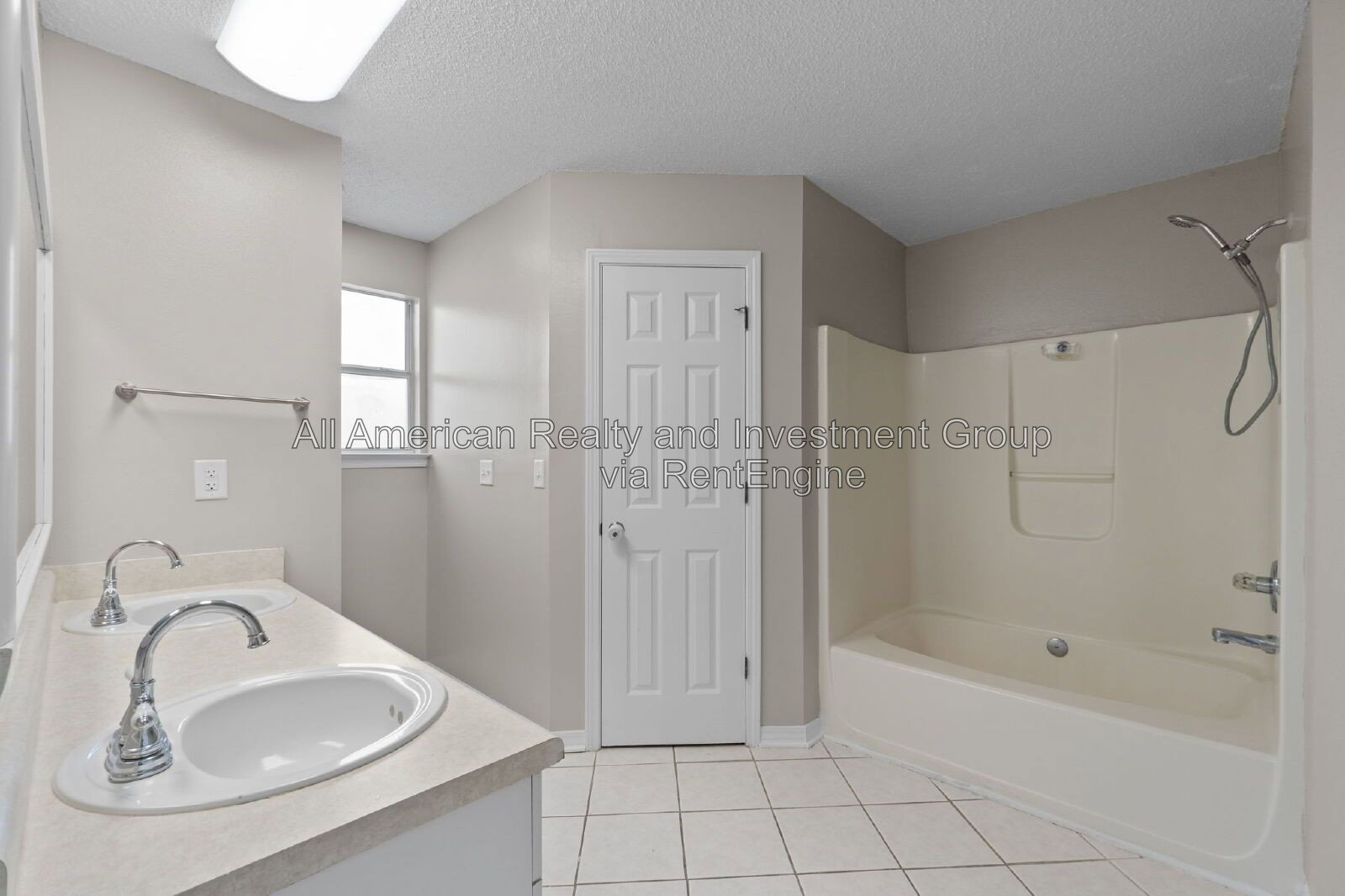 Gallery Image 18