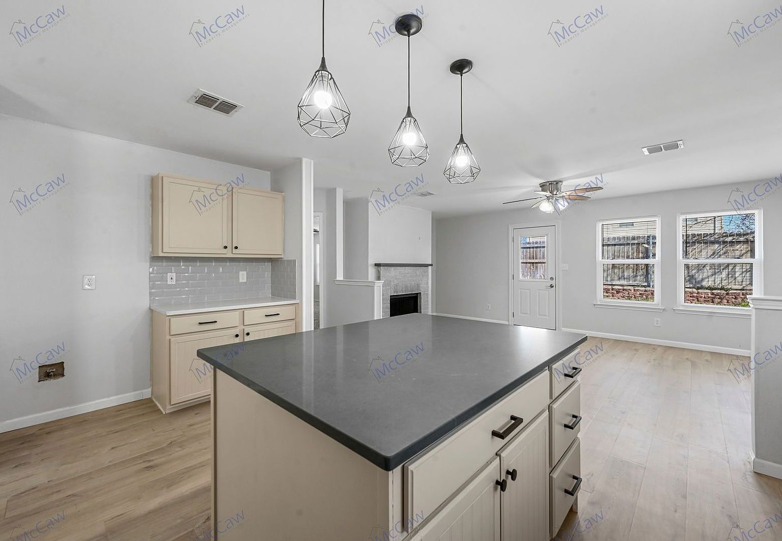 Gallery Image 17