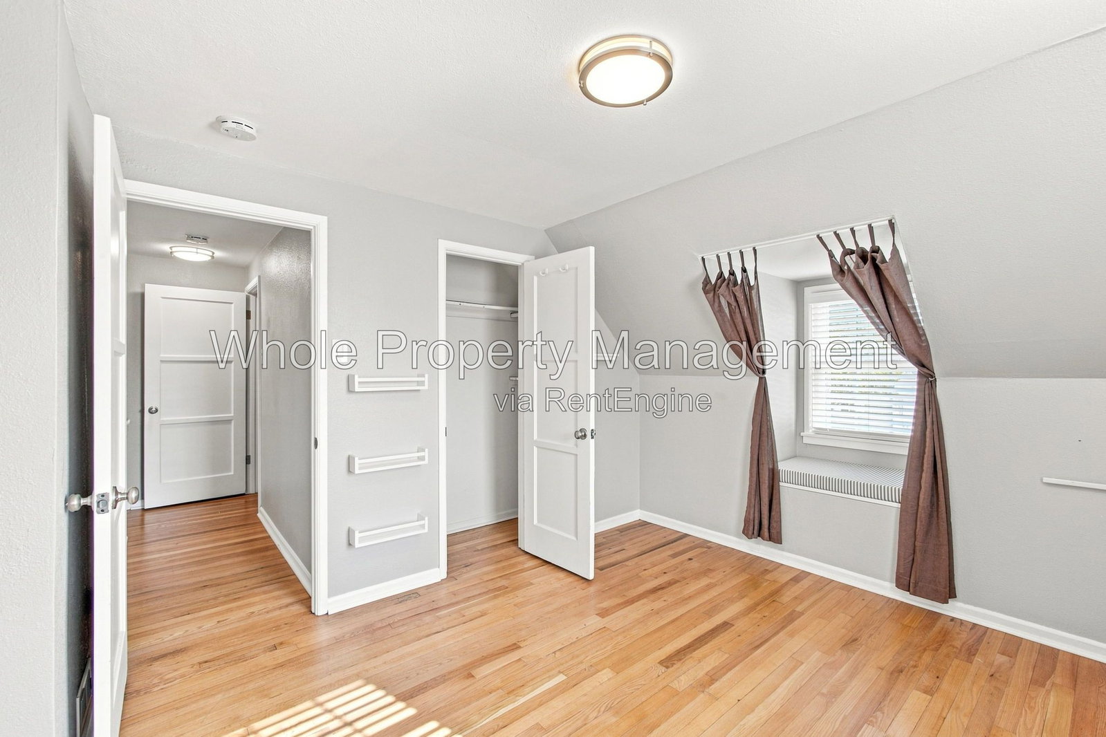 Gallery Image 13