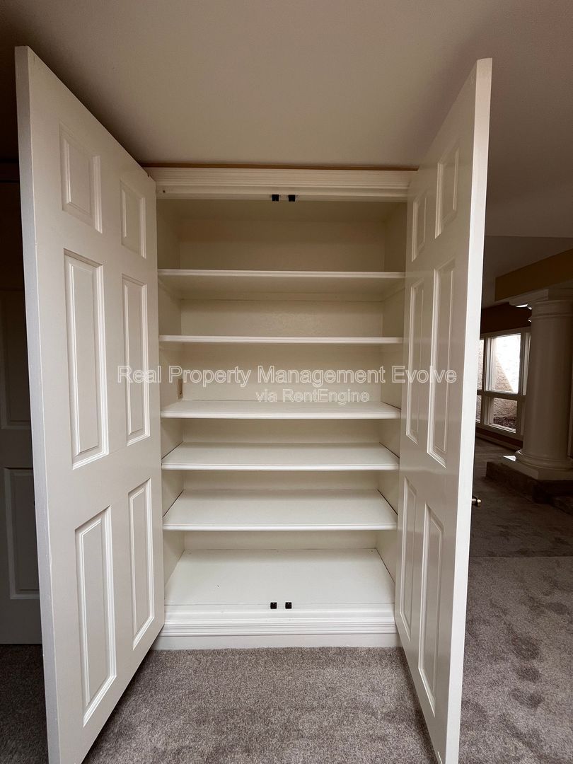 Gallery Image 33