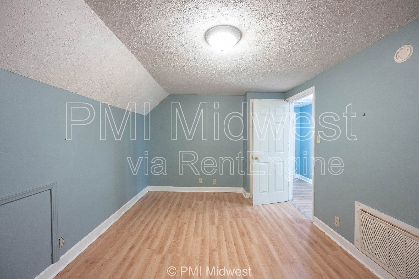Gallery Image 19