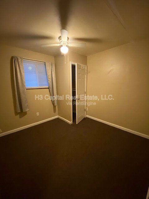 Gallery Image 16