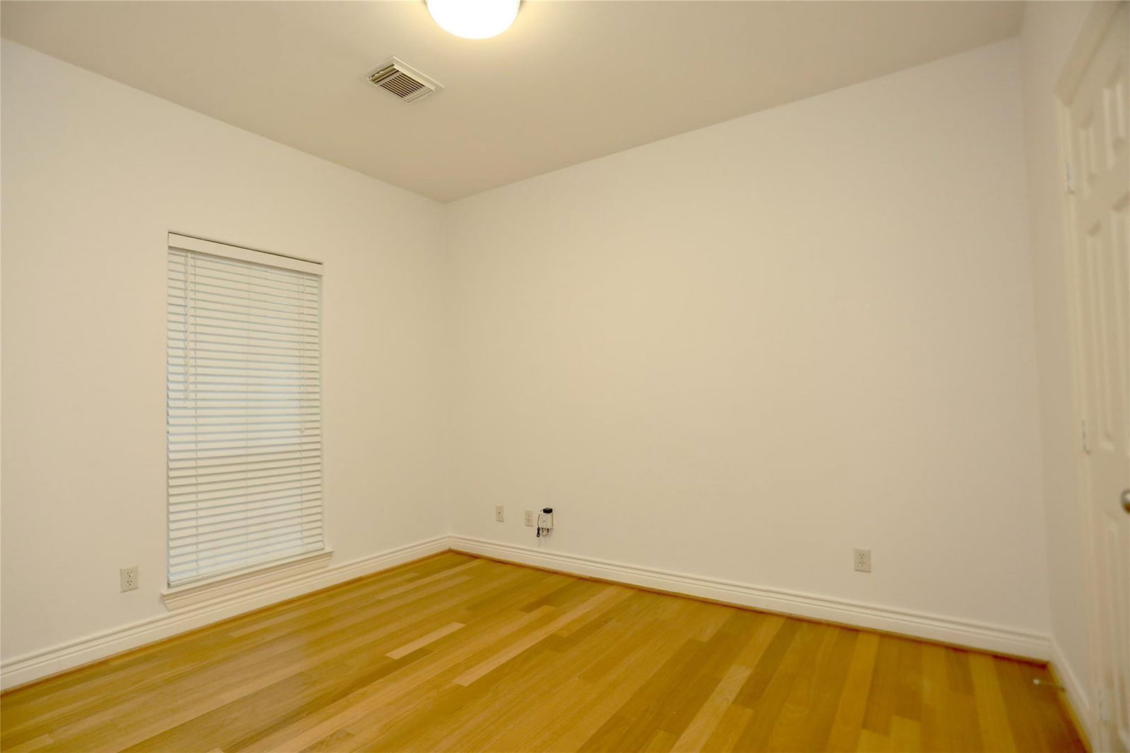 Gallery Image 19