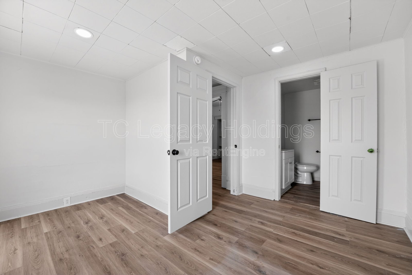 Gallery Image 13
