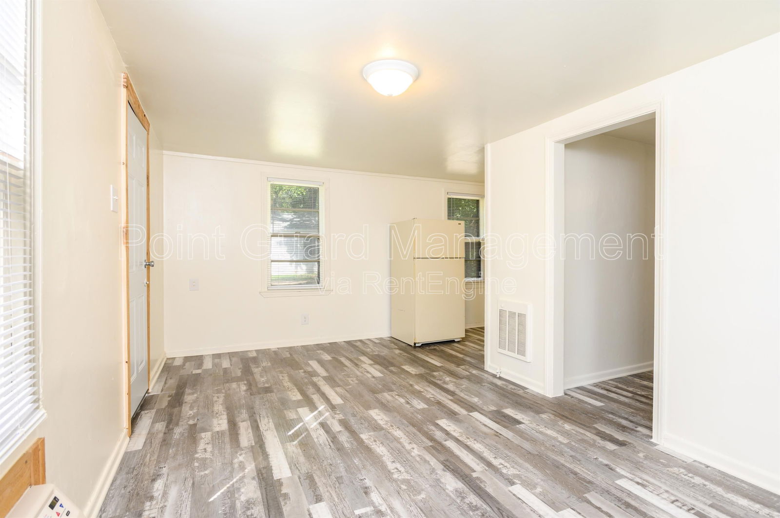 Gallery Image 0