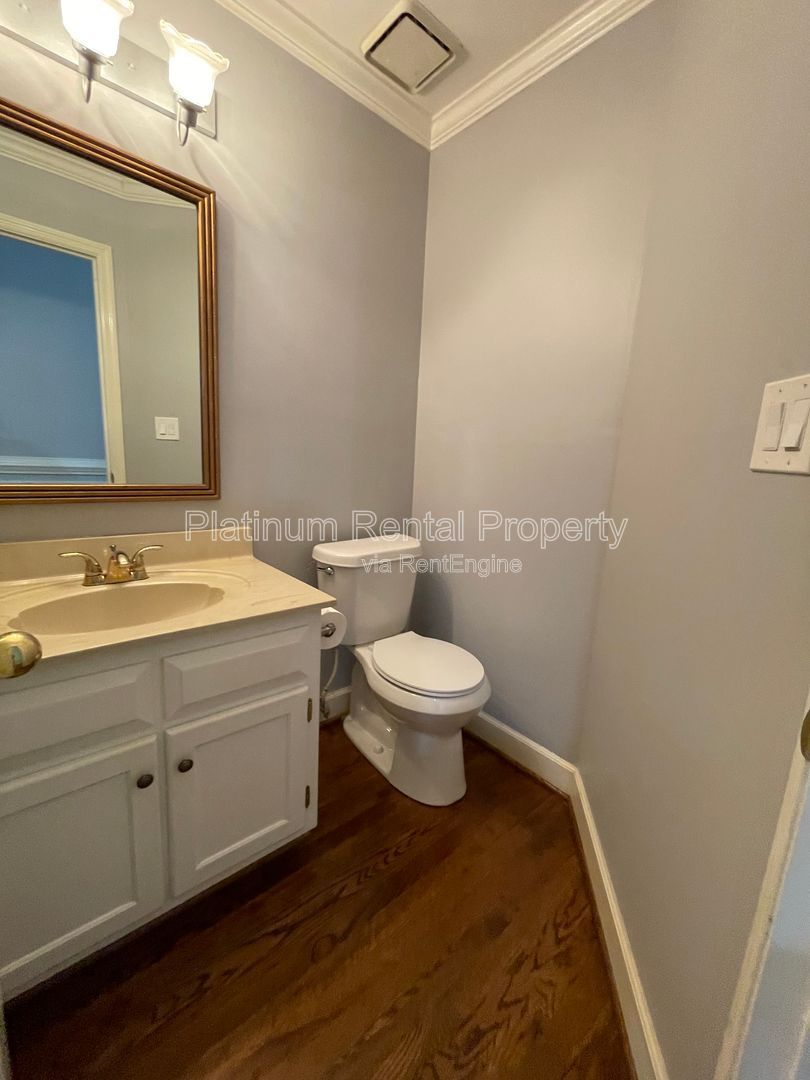 Gallery Image 17