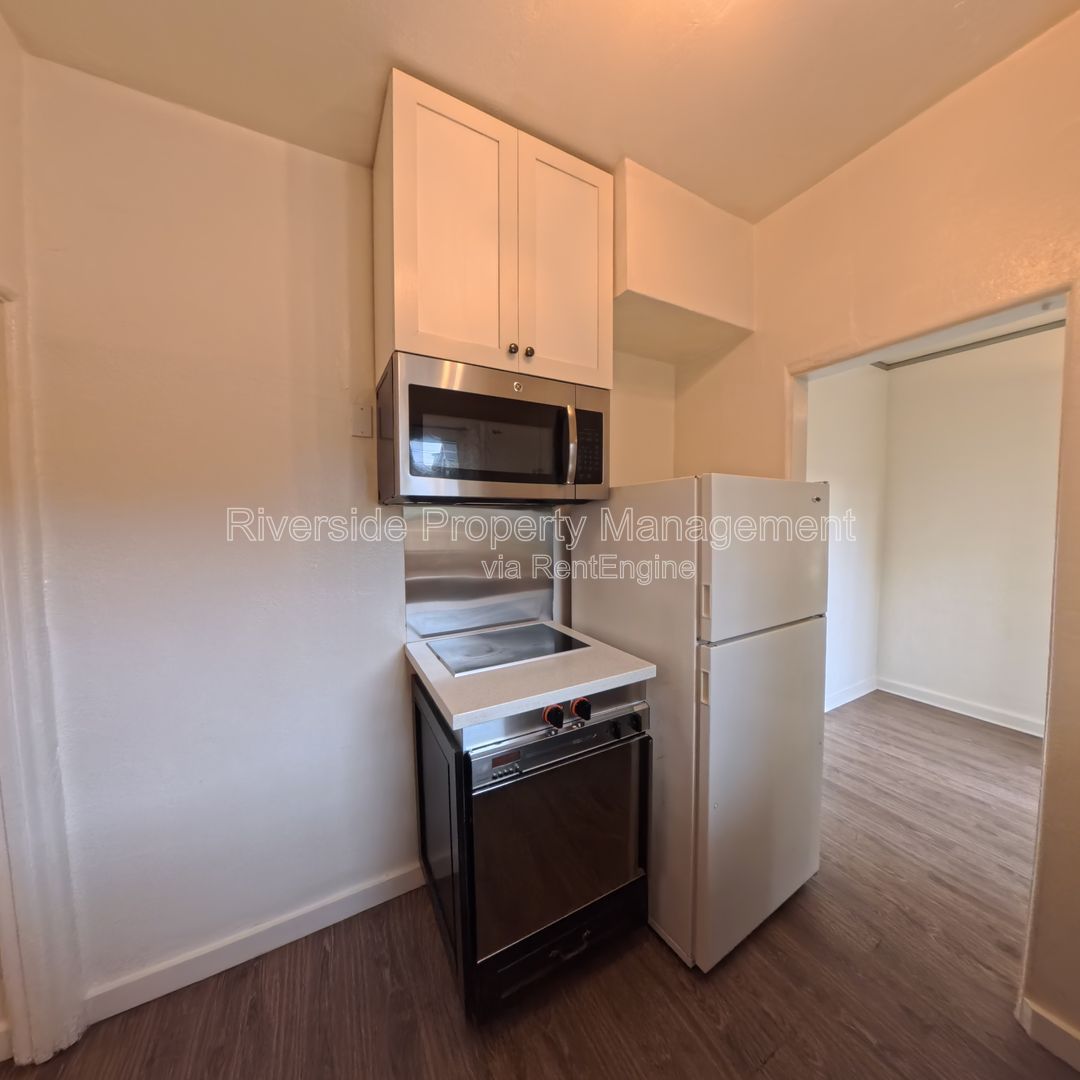 Gallery Image 11