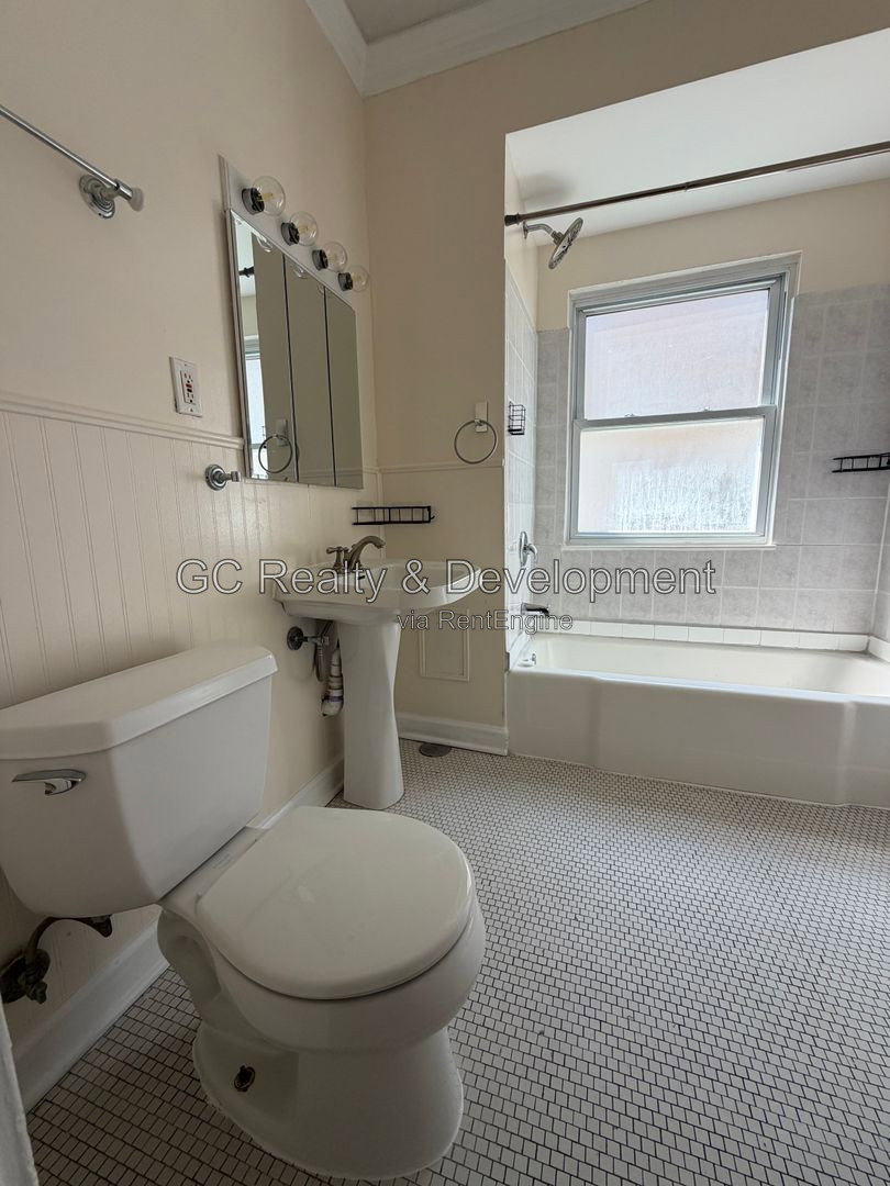 Gallery Image 10