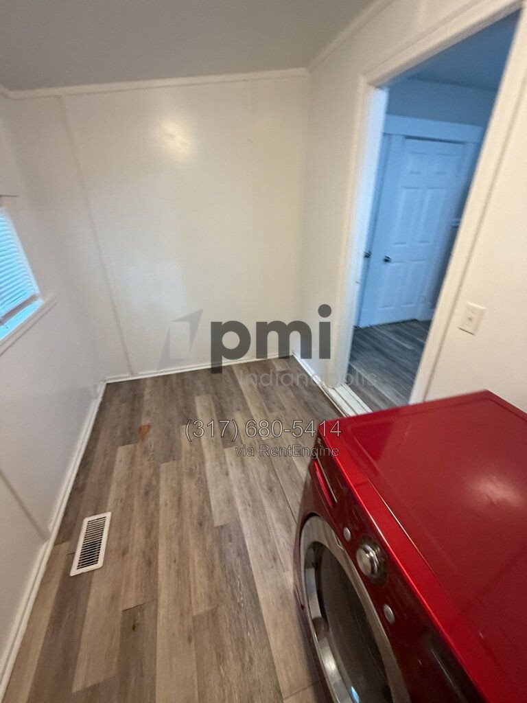 Gallery Image 19