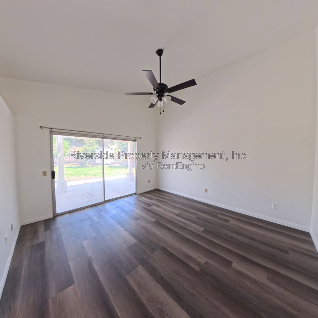 Gallery Image 19