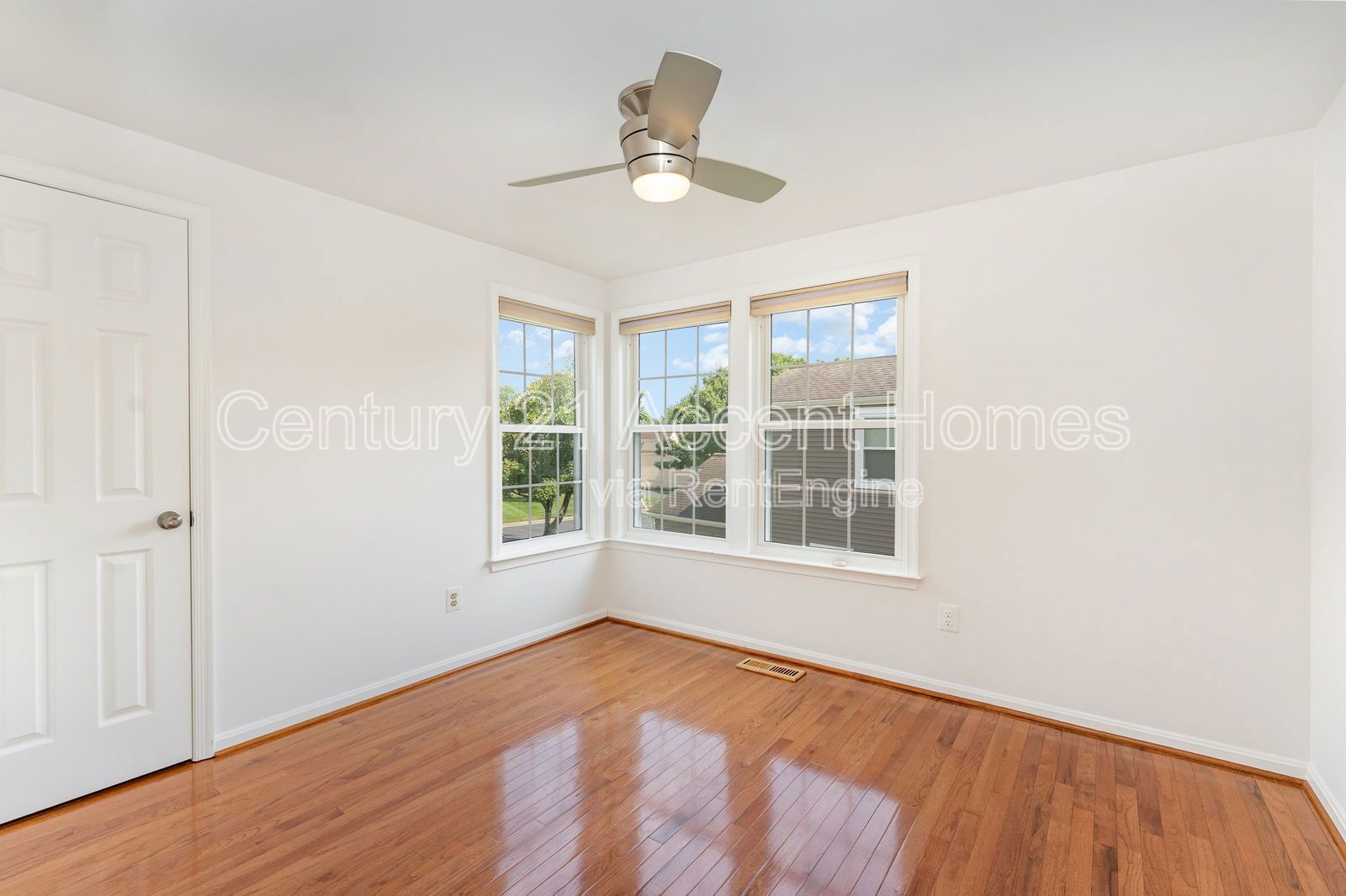 Gallery Image 17