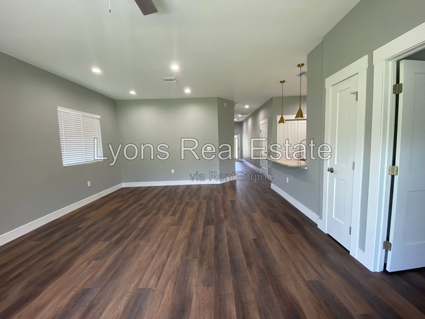 Gallery Image 16
