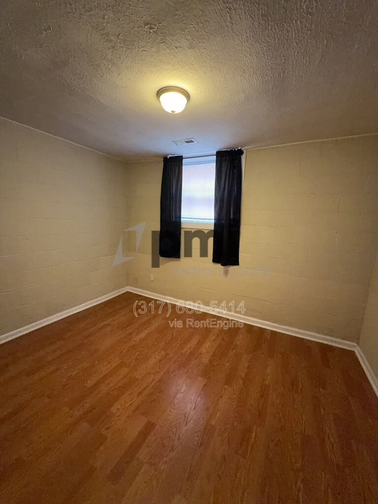 Gallery Image 21