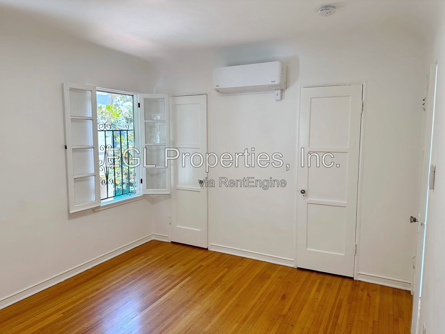 Gallery Image 15