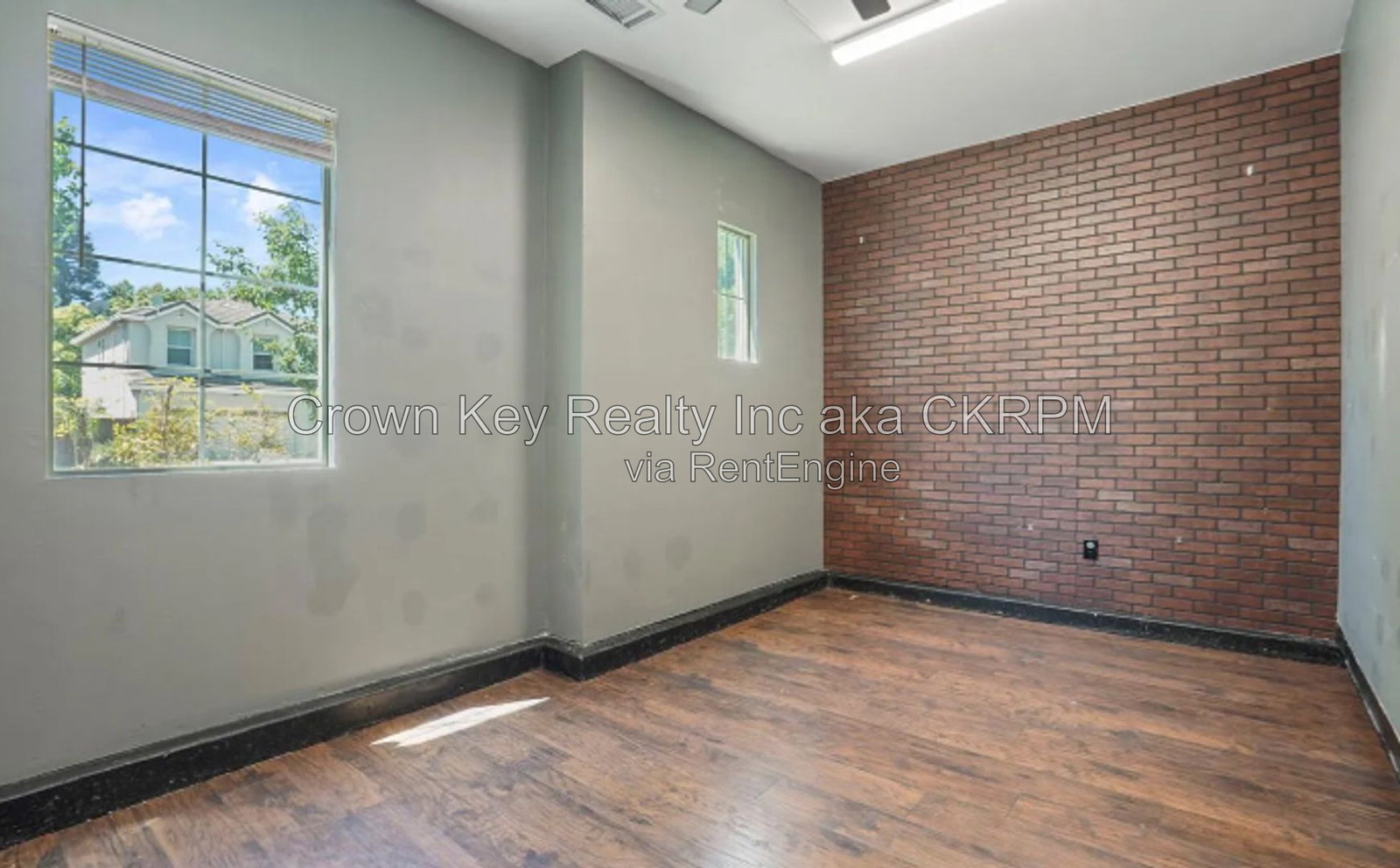Gallery Image 19