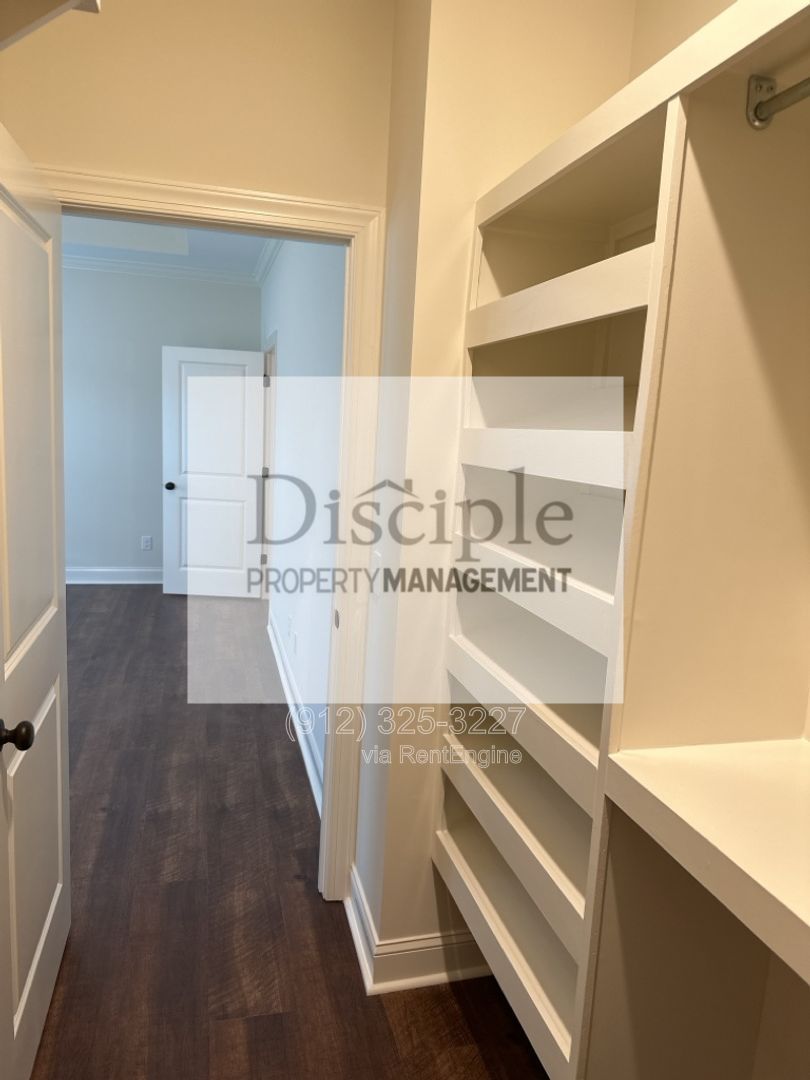 Gallery Image 18
