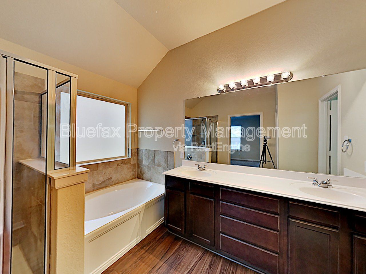 Gallery Image 36