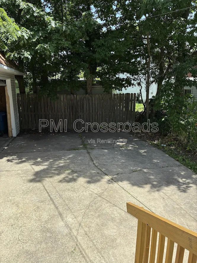 Gallery Image 15