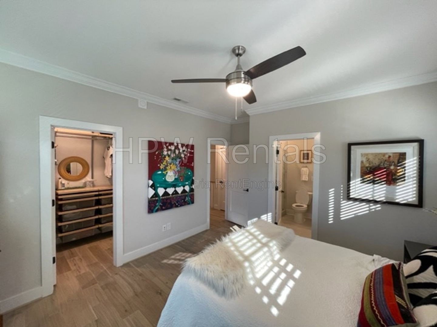 Gallery Image 16