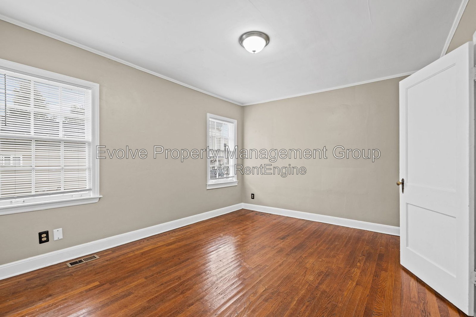 Gallery Image 16