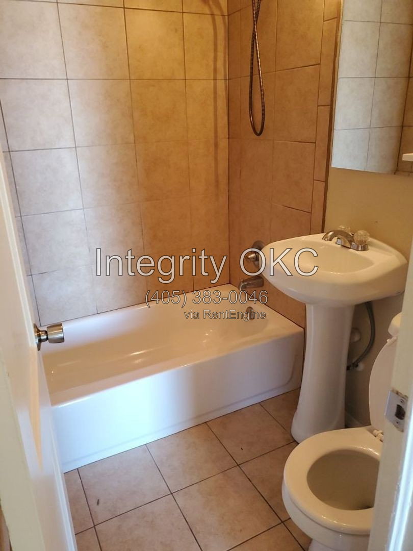 Gallery Image 9