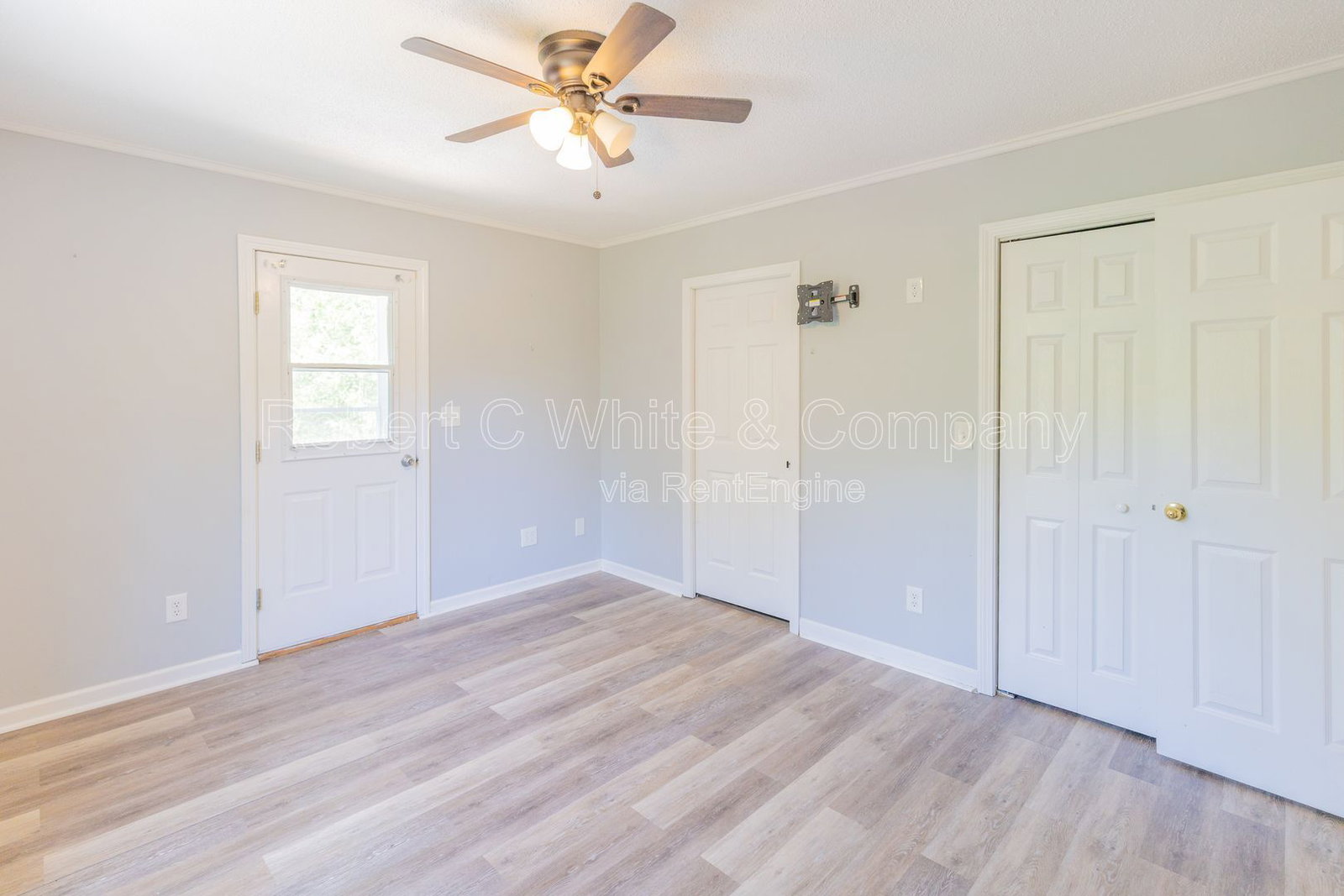 Gallery Image 17