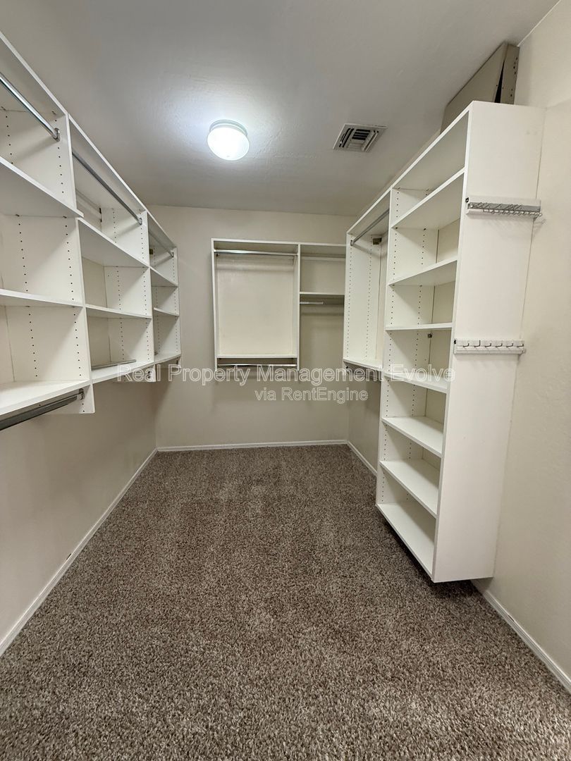 Gallery Image 21