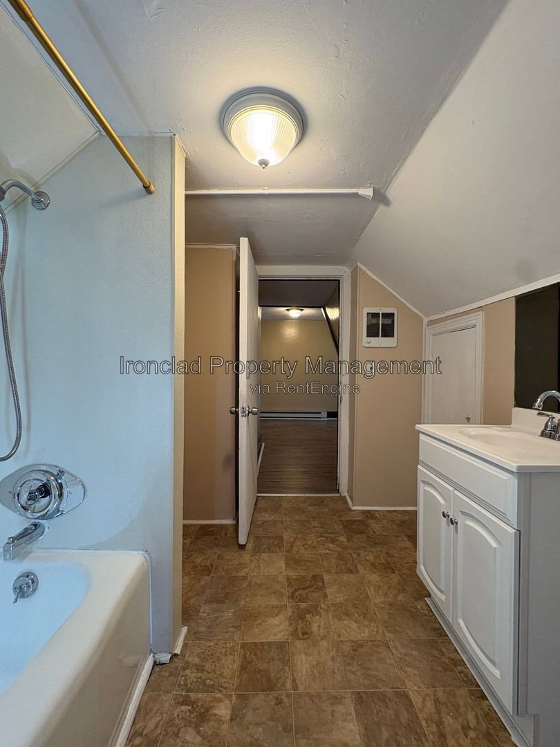 Gallery Image 22